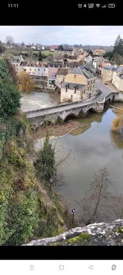 Séjour chez l'habitant Cité De Caractère Médiéval *