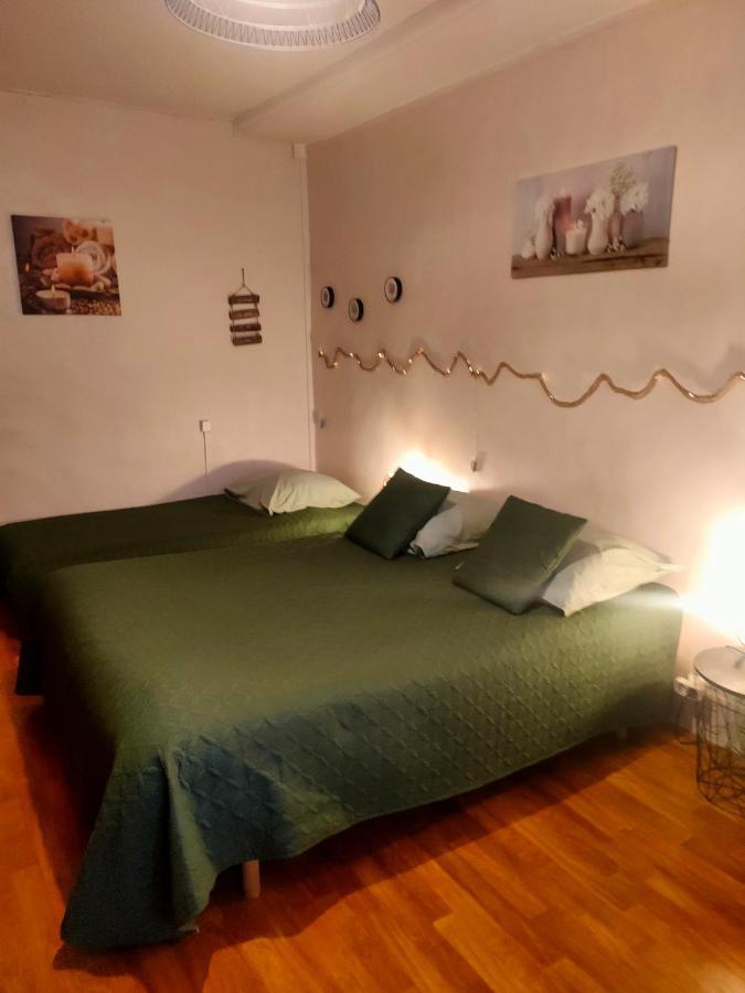 Séjour chez l'habitant Cité De Caractère Médiéval Fresnay-sur-Sarthe